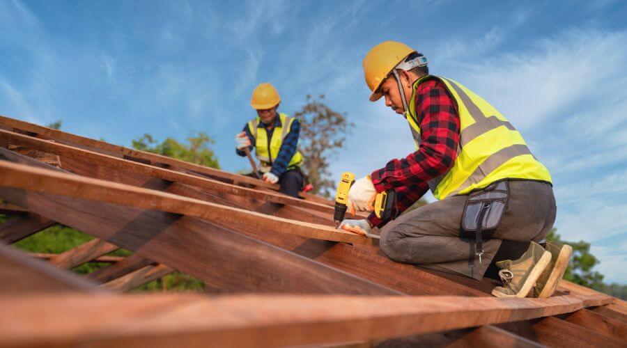 Professional gutter cleaning in River Rouge, MI